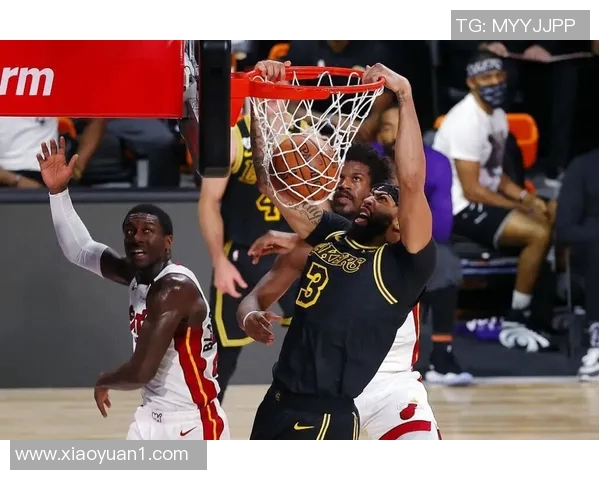 湖人对决热火精彩比赛视频回顾与精彩瞬间分析